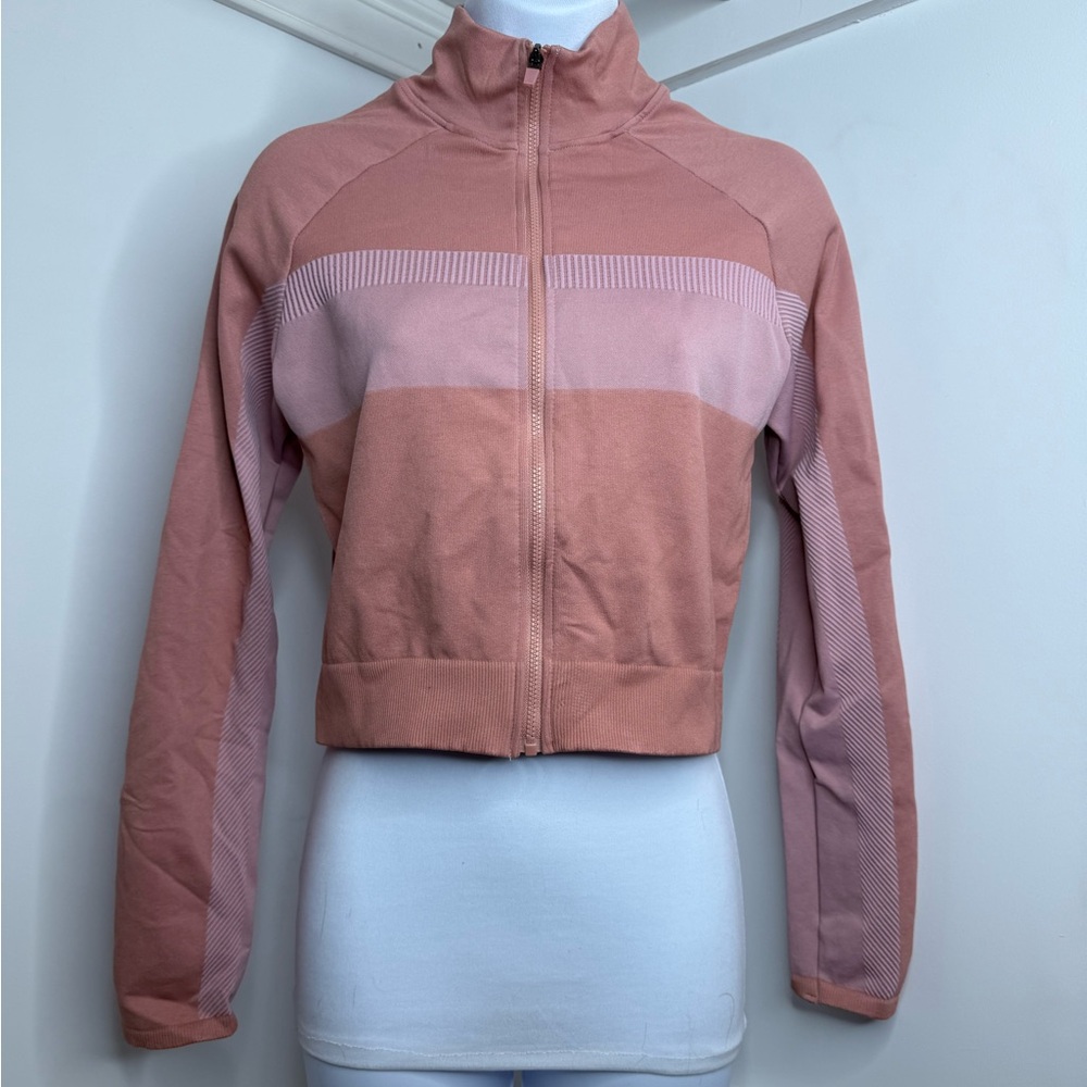 Fabletics Tory Cropped Seamless Jacket